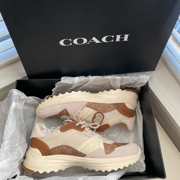 Coach Mens C143 sneakers size 9 white and beige NIB - Picture 2 of 7